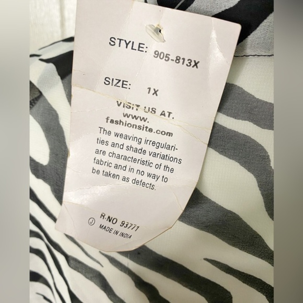 Kaktus Vintage Semi Sheer Zebra Print Button Down Long Sleeve Shirt - Picture 5 of 9